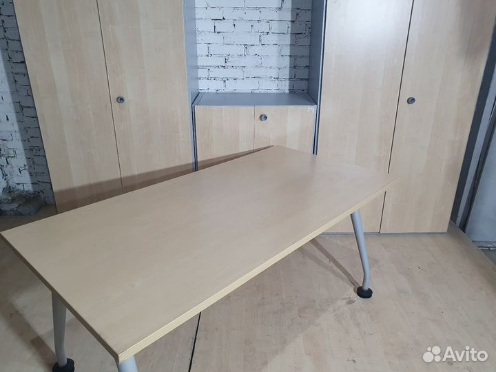 Стол прямой