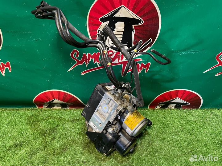 Блок абс Lexus Gs430 UZS190 3UZ-FE 2005