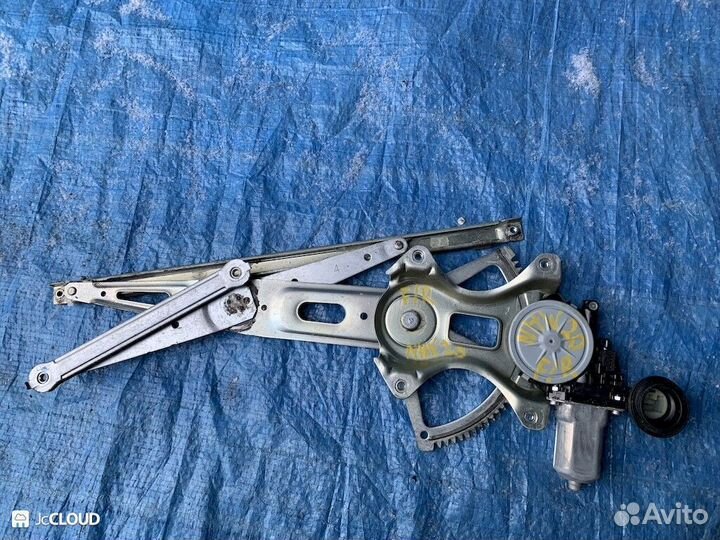 Стеклоподъемник на toyota prius NHW20 1nzfxe