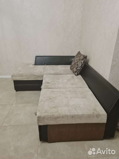 Диван угловой