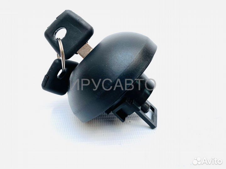 Крышка бензобака с ключок vesta веста