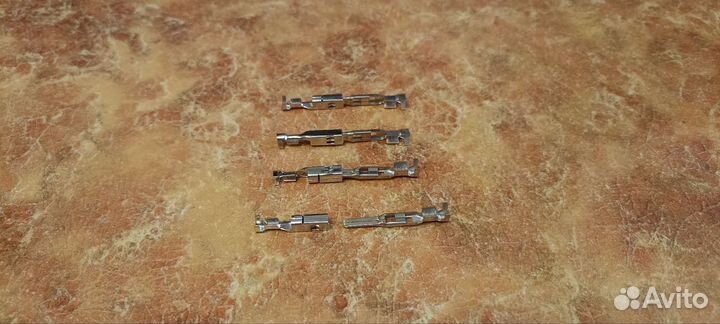 Клеммы передних дверей Vesta