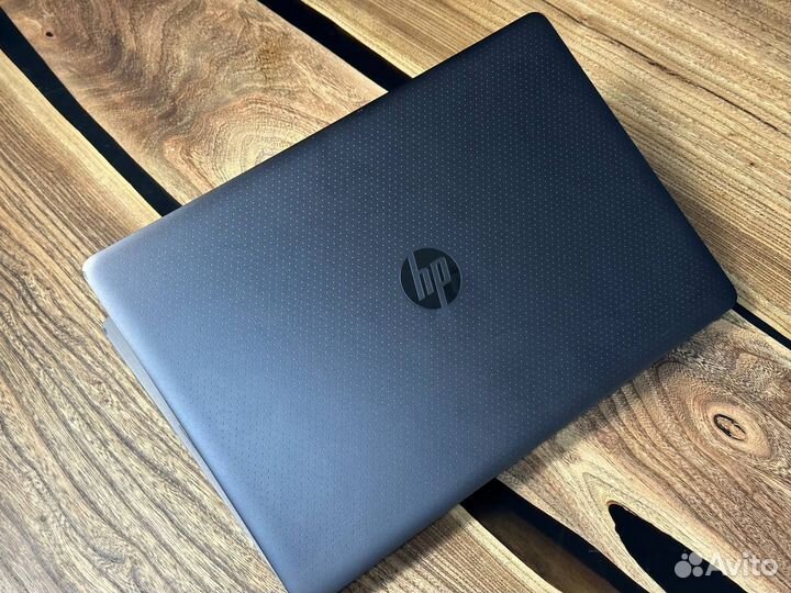 Ноутбук HP Zbook Studio G3 6 ядер 32GB Ram Quadro