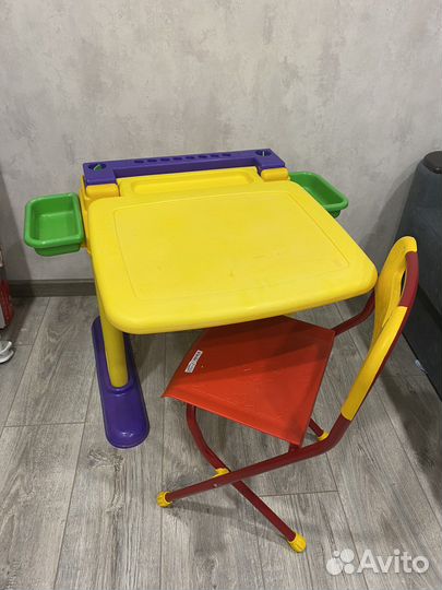 Детский стол и стул