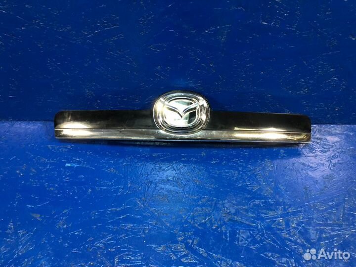 Накладка крышки багажника задняя Mazda Cx-7 ER