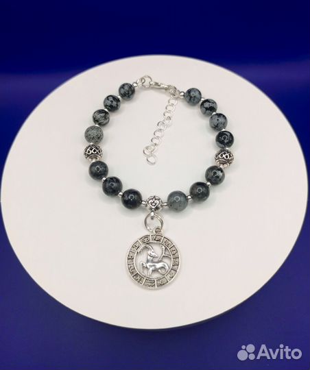 Женский браслет из натуральных камней, Козерог