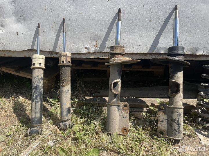 Амортизаторы bmw х5 е53