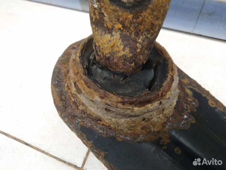 Рычаг задний продольный левый Focus II 2005-2008