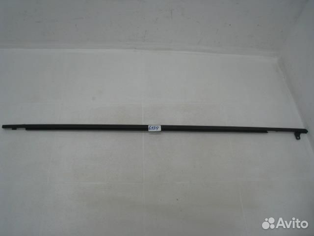 Молдинг стекла задней правой двери Nissan Tiida C