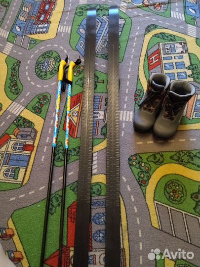 Беговые лыжи