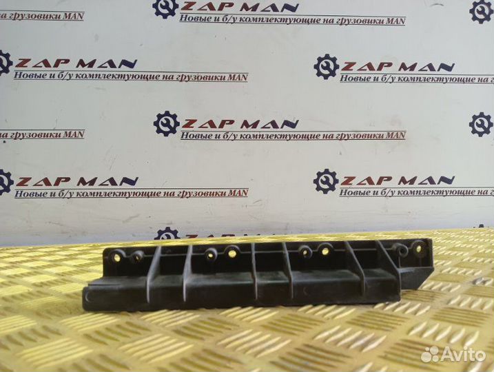 Кронштейн бачка омывателя Man Tgs