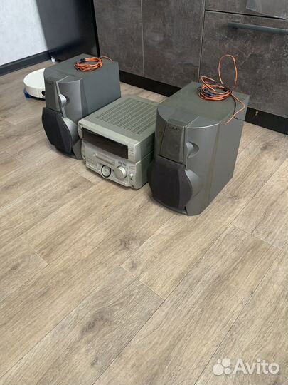 Музыкальный центр sony