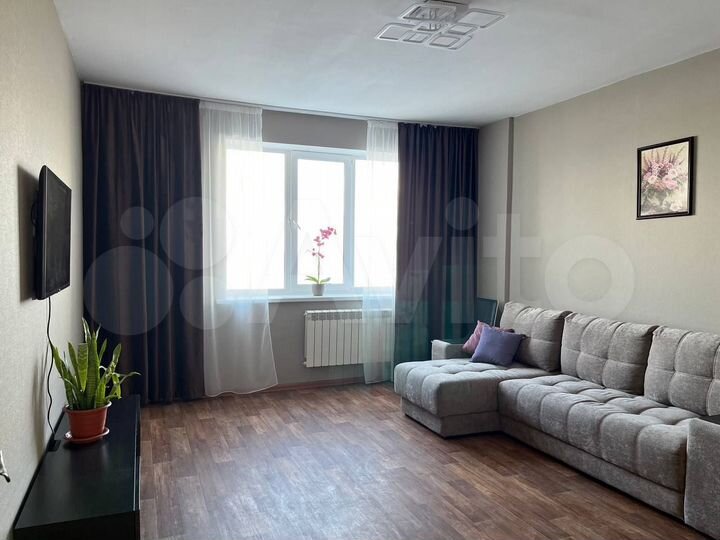 2-к. квартира, 65 м², 4/14 эт.