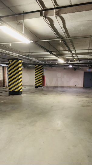 Машиноместо