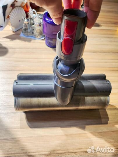 Турбощётка для ковров Dyson v11