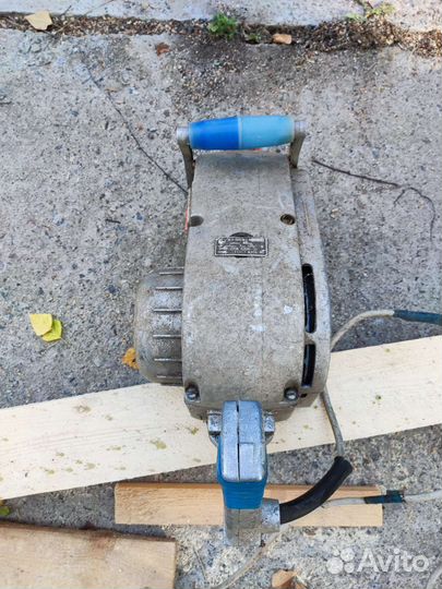 Электроинструмент советский армейский