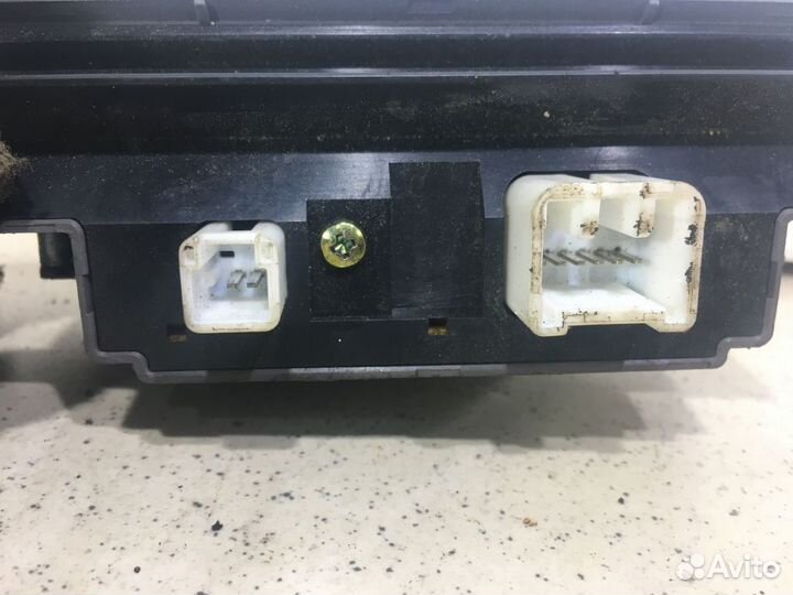 Кнопка аварийной сигнализации