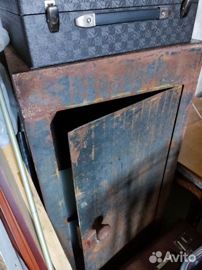 Оружейный сейф