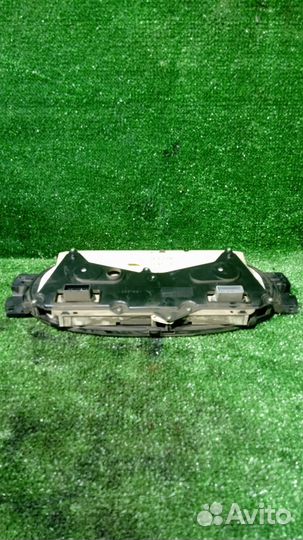 Панель приборов Renault Logan