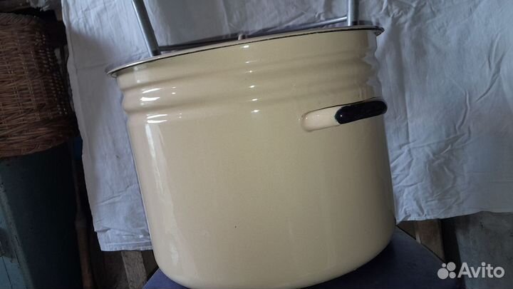 Кастрюля эмалированная 25 л