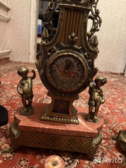 Антикварные часы