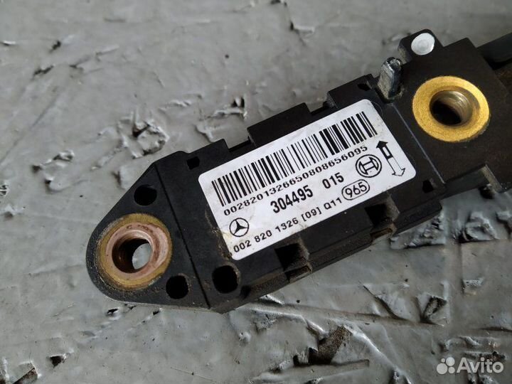 Датчик удара Mercedes E-Class W211