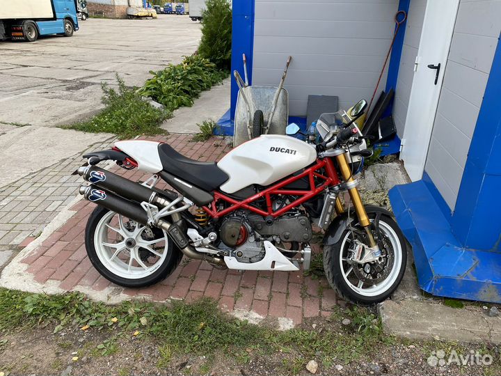 Ducati monster S4RS