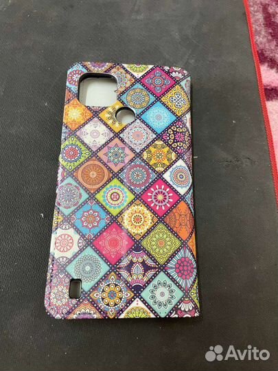 Чехлы на телефон