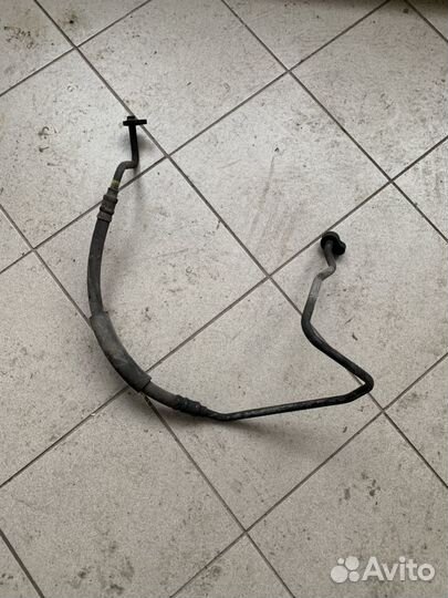 Трубка насоса кондиционера Вольво Хс90