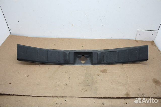 Обшивка на заднюю панель mitsubishi outlander 2015