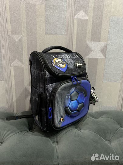 Рюкзак школьный для мальчика ортопедический