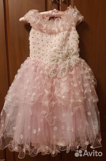 Платье на девочку