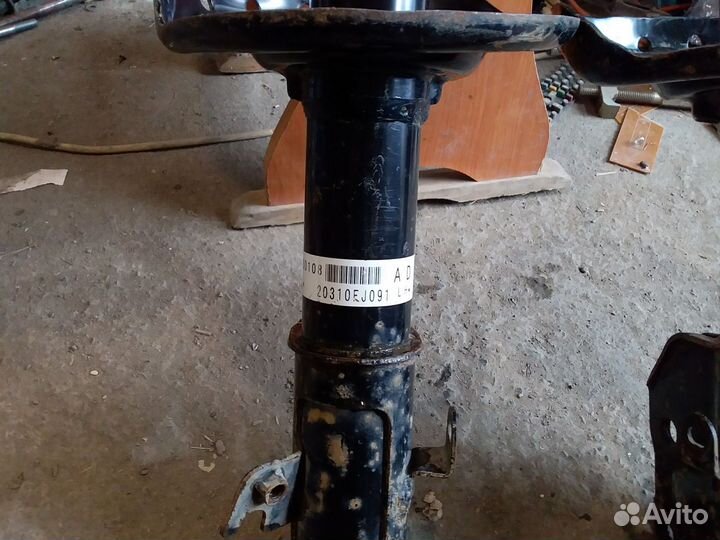 Амортизатор передний subaru impreza xv