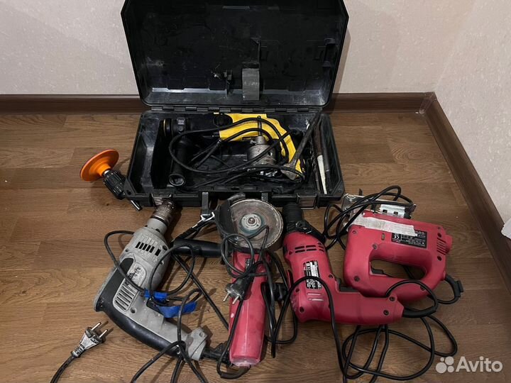 Набор инструментов 4в1