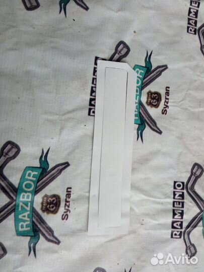 Эмблема V8 biturbo чёрный глянец новая пластик