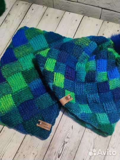 Вязаная шапка и снуд в технике 