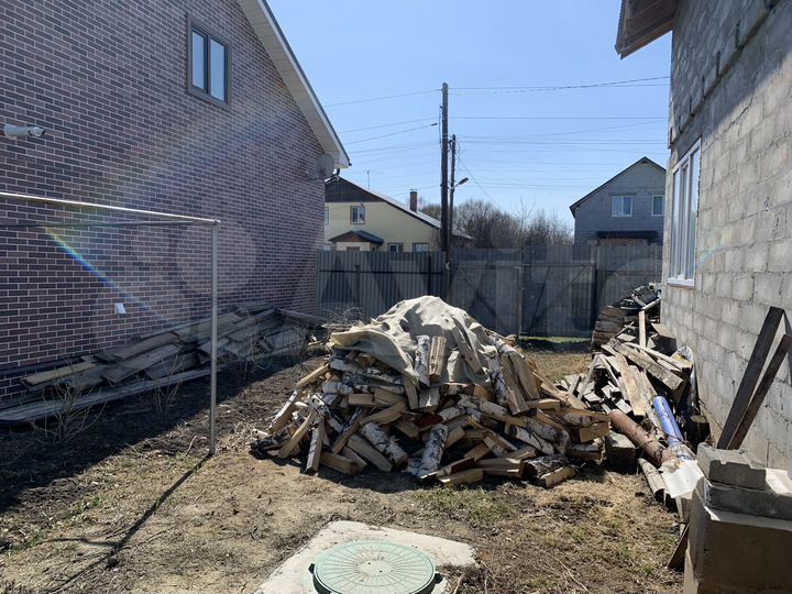 Коттедж 211 м² на участке 12 сот.