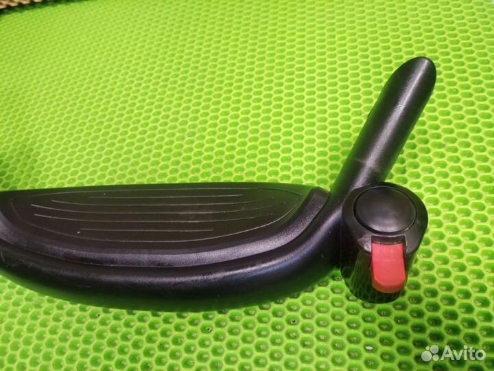 Подножка на детскую коляску