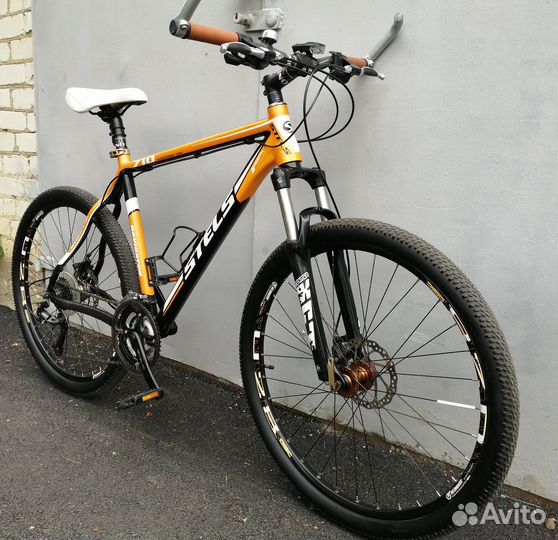 Stels Navigator на 21й бесшовной раме, 27.5 колёса