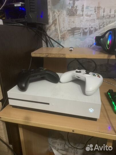 Xbox One s 1tb с играми