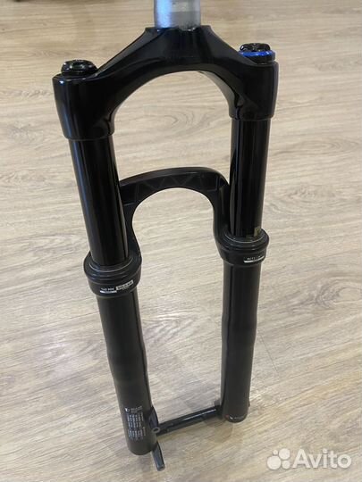 Вилка RockShox Revelation 26 1/1/8 тюн