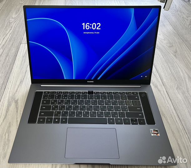 Huawei Matebook d16 Ryzen5/8/512