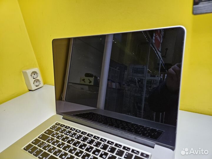 Macbook pro 15 retina 2.3/8/256/GT650M Обмен