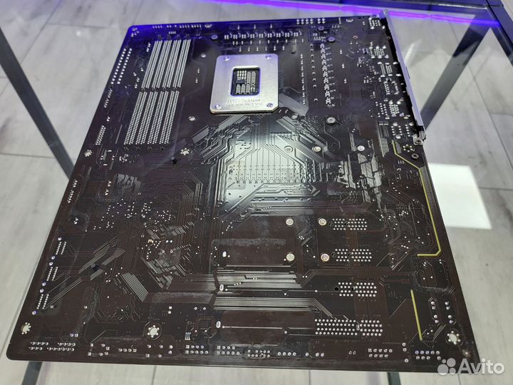 Материнская плата gigabyte Z690 UD DDR4