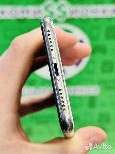 iPhone X, 64 ГБ