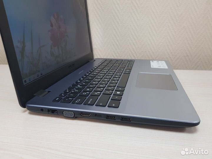 Ноутбук Asus на AMD A9-9420 с SSD + DDR4 FHD