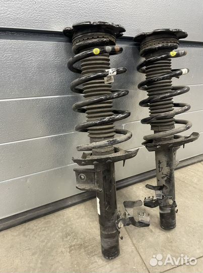 Амортизатор передний Range Rover Evoque l551