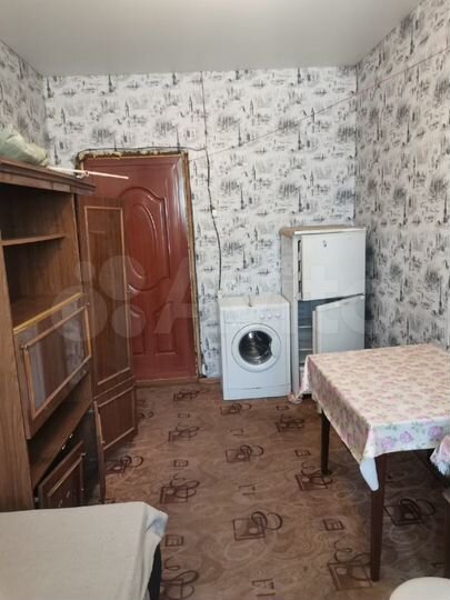 Комната 11 м² в 3-к., 1/2 эт.