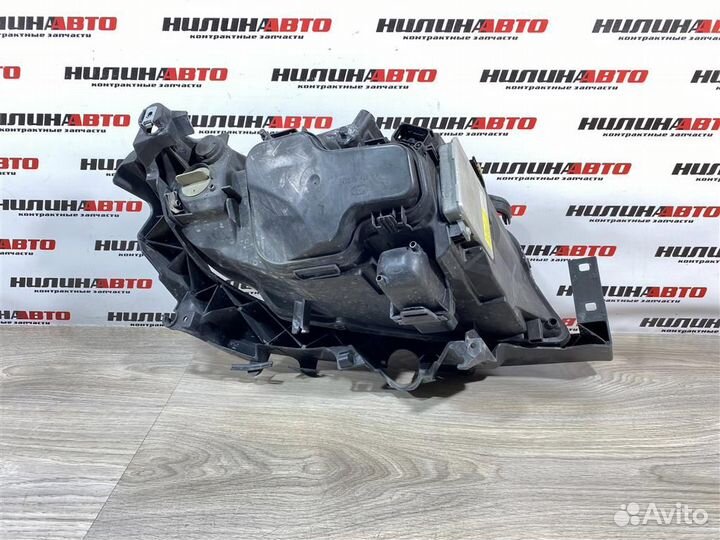 Фара левая бмв Е90