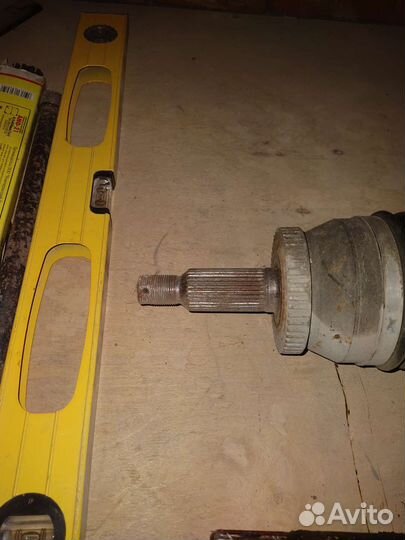 Полуось передняя левая